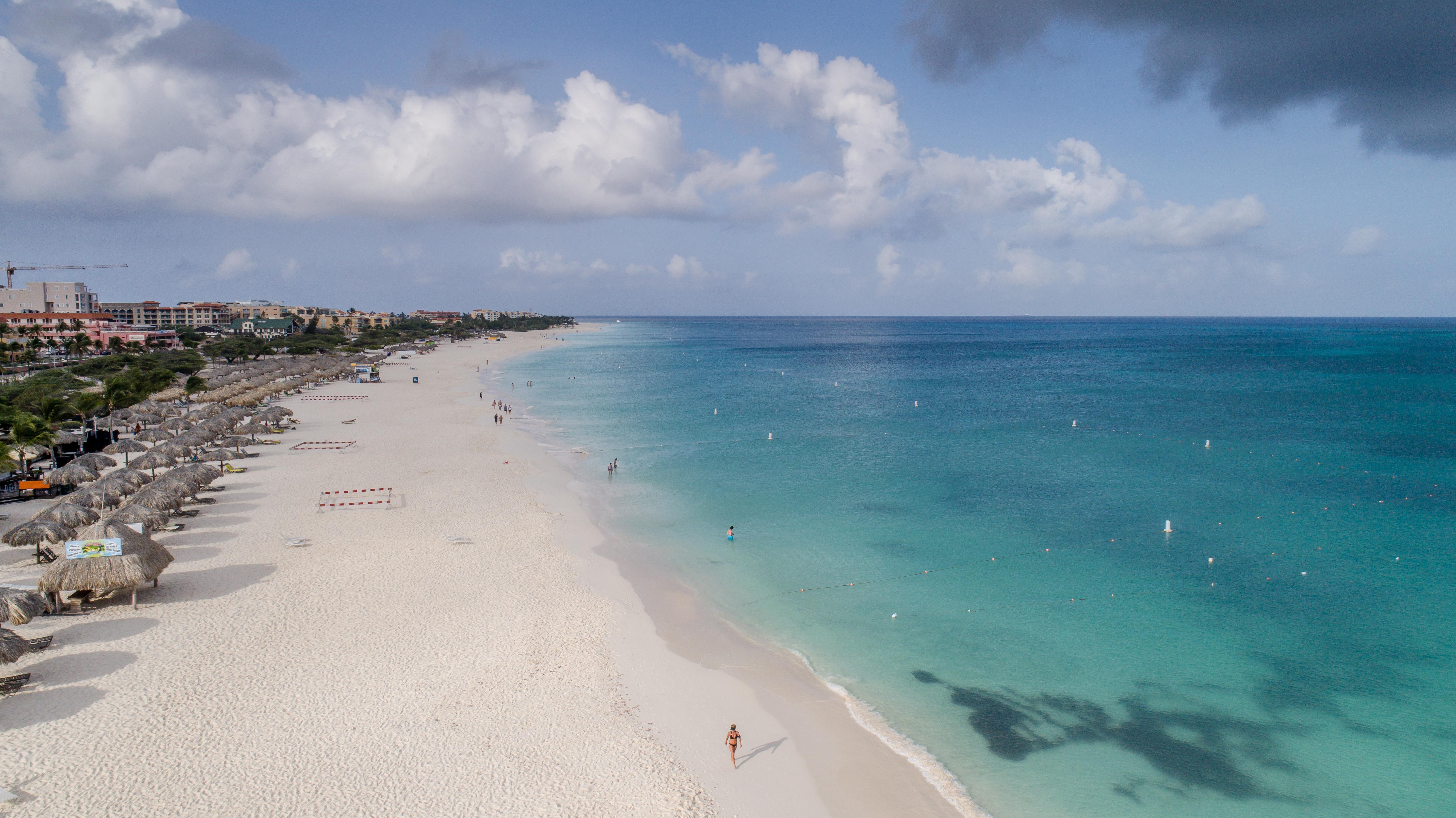 Amsterdam Manor Beach Resort Palm Beach Exterior foto